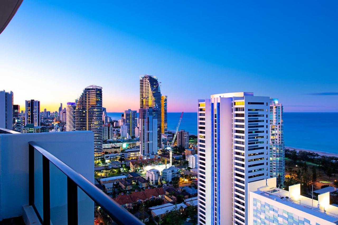 Mantra Sierra Grand Aparthotel Gold Coast Exterior photo